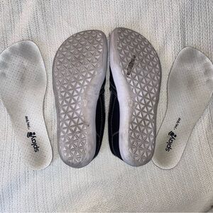 Splay Slip Ons (7 mens/9 womens)